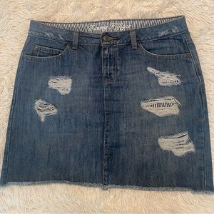 Tommy Hilfiger Womens Skirt Size 4 Denim Raw Hem Ripped Distressed Casual